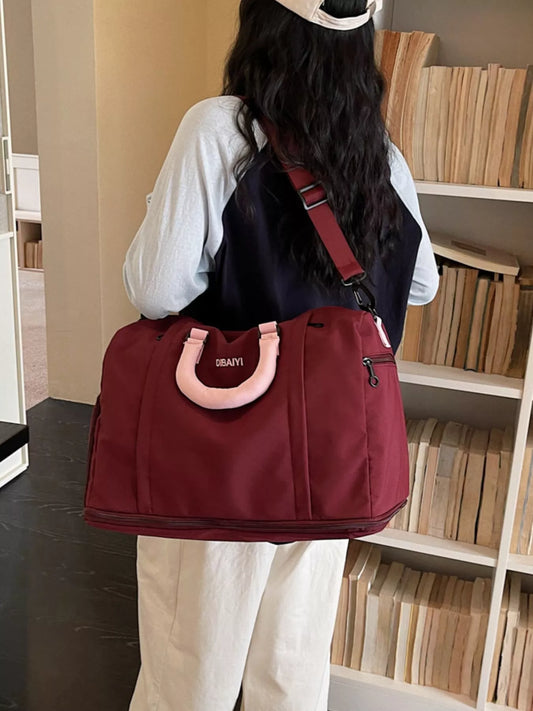 Durable Travel Duffel Bag with Comfortable Contrast Handle