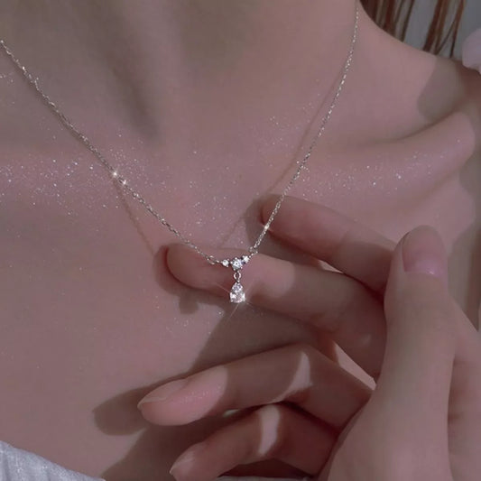 925 Sterling Silver Zircon Teardrop Necklace