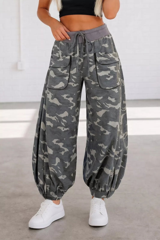 Multicolour Drawstring Contrast Waistband Camouflage Cargo Barrel Pants