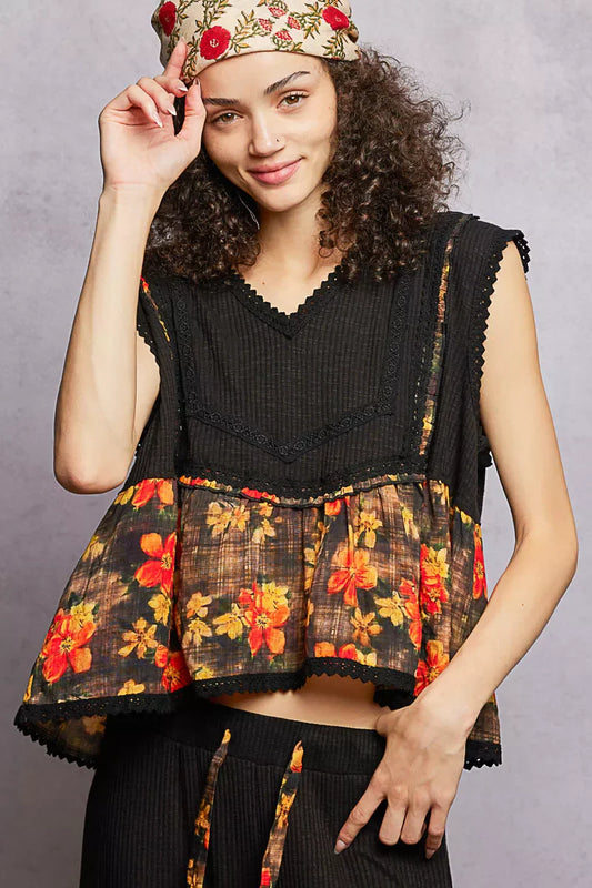 POL Lace Detail Floral Cropped Ruffled Top