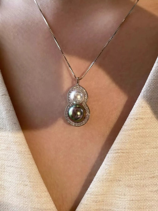 Gourd Pendant Necklace