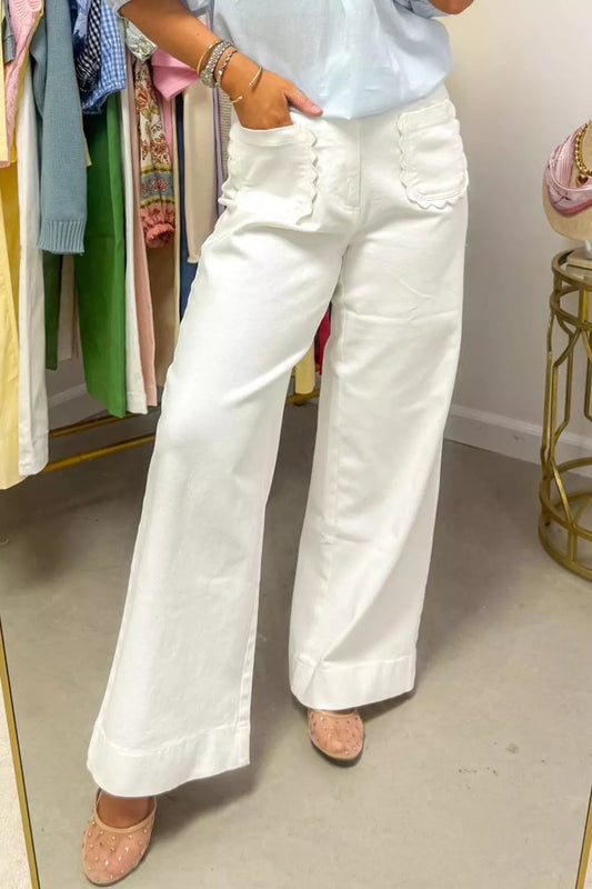 Solid Color Scalloped Patch Pocket Shift Jeans